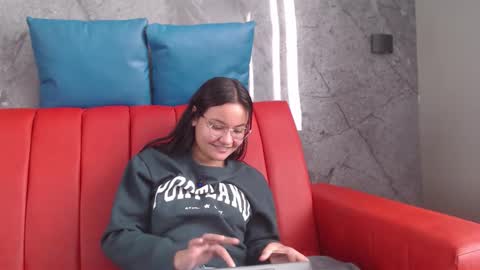 Jalina online show from December 3, 7:12 pm