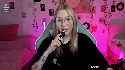 _kitekat_ online show from October 29, 7:43 am