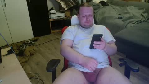 Snapshot of _kitsu_ chatting on November 1, 5:53 am _kitsu_ online show from November 1, 5:53 am