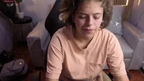 _kitten_1 online show from April 3, 2:09 am