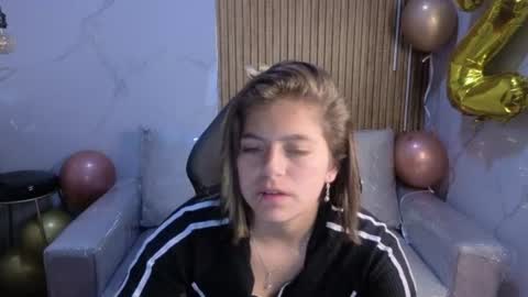 Snapshot of _kitten_1 chatting on July 17, 3:02 am _kitten_1 online show from July 17, 3:02 am