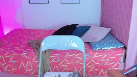  koriinn  online show from December 13, 7:53 pm