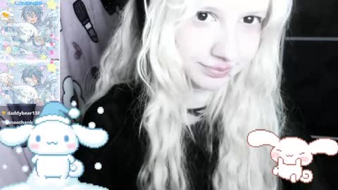 Snapshot of _kuroneeko_ chatting on February 13, 7:31 pm  kuro  online show from February 13, 7:31 pm