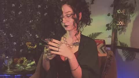 Snapshot of _lady_luna_ chatting on March 3, 12:59 am Lady Luna online show from March 3, 12:59 am