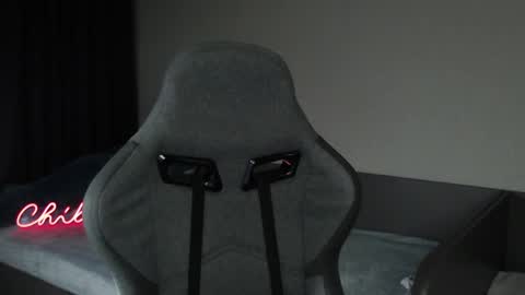 _lalune_ online show from December 5, 3:09 pm