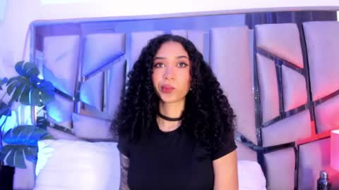 Lanna  online show from April 27, 11:30 am