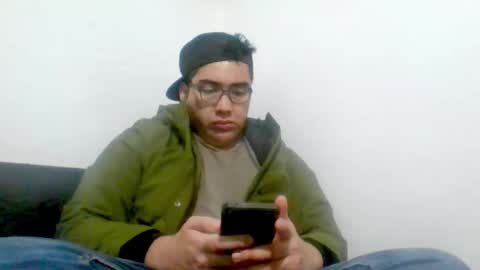 Snapshot of _leclerc_ chatting on December 3, 2:36 am _leclerc_ online show from December 3, 2:36 am