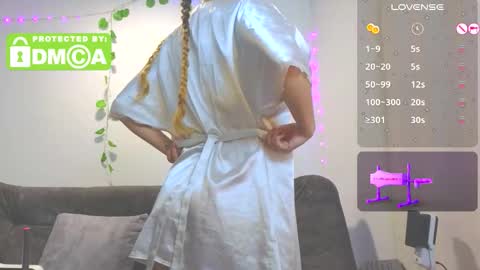 Snapshot of _leiablackley_ chatting on March 12, 5:52 pm Sharon and Ed online show from March 12, 5:52 pm
