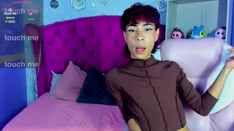  L E M M O N  online show from December 11, 5:59 pm