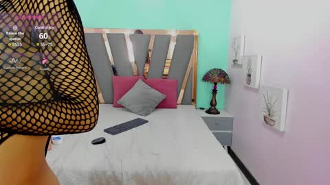  L E M M O N  online show from February 7, 5:51 pm