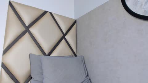 Snapshot of _leohot_ chatting on October 5, 3:27 am _leohot_ online show from October 5, 3:27 am