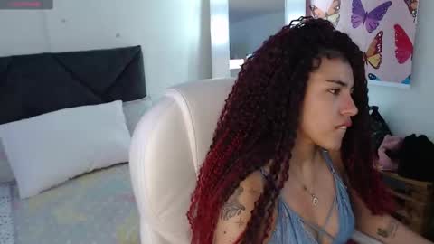 Lili  online show from February 9, 8:56 pm