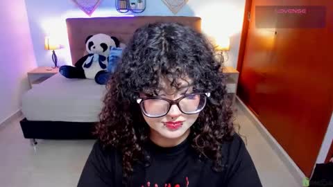 Snapshot of _lilly_miller chatting on October 1, 9:43 pm Liily online show from October 1, 9:43 pm