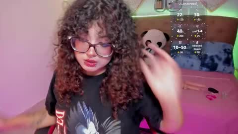 Snapshot of _lilly_miller chatting on November 18, 6:56 pm Liily online show from November 18, 6:56 pm