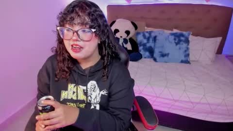 Snapshot of _lilly_miller chatting on November 26, 6:53 pm Liily online show from November 26, 6:53 pm