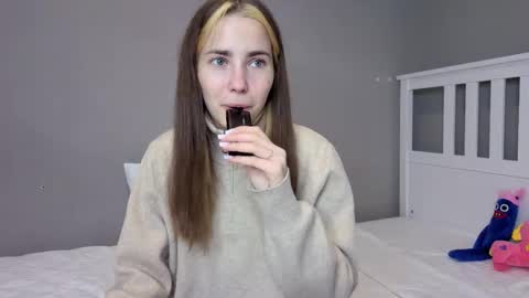 Emma online show from November 24, 6:46 am