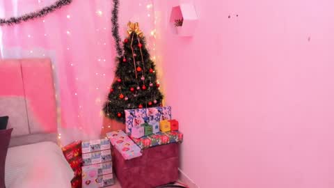 Ivy 3 online show from December 14, 12:55 pm