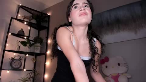 Snapshot of _littlelia chatting on February 21, 4:05 pm Anna online show from February 21, 4:05 pm