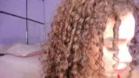 Snapshot of _littlelia chatting on February 12, 4:46 pm Anna online show from February 12, 4:46 pm