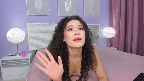 Snapshot of _littlelia chatting on February 17, 3:19 pm Anna online show from February 17, 3:19 pm