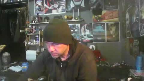 That guy online show from November 12, 7:03 pm