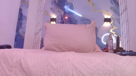 Lorrayne online show from September 30, 12:32 pm