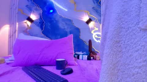 Lorrayne online show from November 28, 12:30 pm