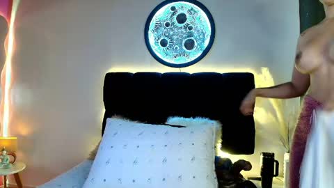 Lorrayne online show from April 18, 12:09 pm