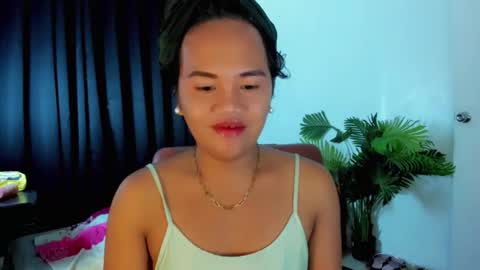_lovelyyan69_ online show from December 16, 11:59 am