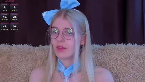 Snapshot of _luckybet_ chatting on November 16, 6:02 pm Monica online show from November 16, 6:02 pm