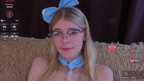 Snapshot of _luckybet_ chatting on December 15, 8:57 pm Monica online show from December 15, 8:57 pm