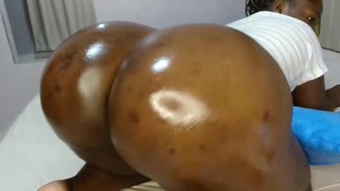 luscious online show from March 10, 5:01 am