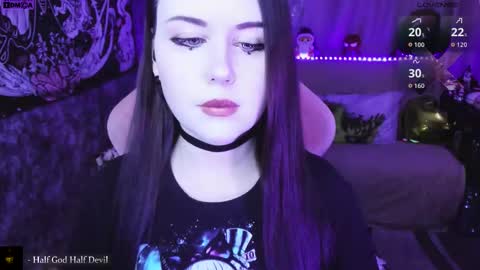 Mia online show from February 5, 6:23 pm