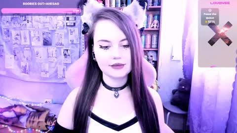 Mia online show from March 31, 3:52 am