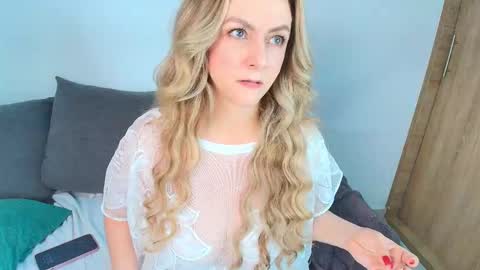 Snapshot of _madamemature_ chatting on February 26, 8:08 pm Lady Chanel online show from February 26, 8:08 pm