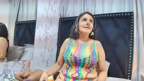 Snapshot of _marcela__ chatting on June 27, 11:37 am _marcela__ online show from June 27, 11:37 am