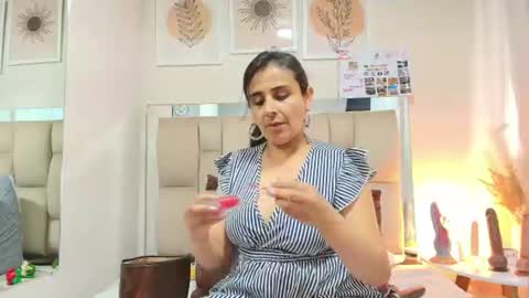 Snapshot of _marcela__ chatting on July 9, 11:58 am _marcela__ online show from July 9, 11:58 am