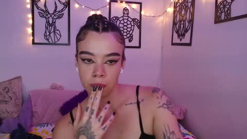 Marce  online show from February 6, 10:21 pm