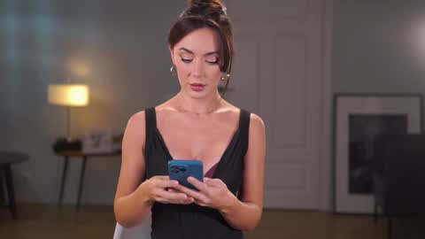 Snapshot of _mariarty_ chatting on January 16, 9:40 pm Marie -   -25 discount online show from January 16, 9:40 pm