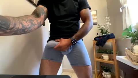Mass Shaft online show from June 3, 8:36 pm