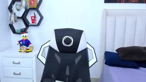 _matthew_santos_ online show from January 29, 10:43 pm