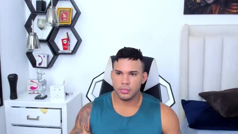 _matthew_santos_ online show from March 10, 9:40 pm