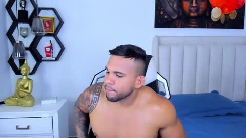 _matthew_santos_ online show from November 27, 9:17 pm