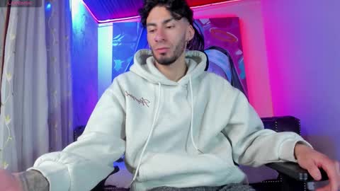 Max online show from January 17, 1:49 pm