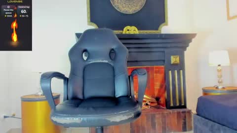 _maximo_1 online show from June 23, 1:47 am
