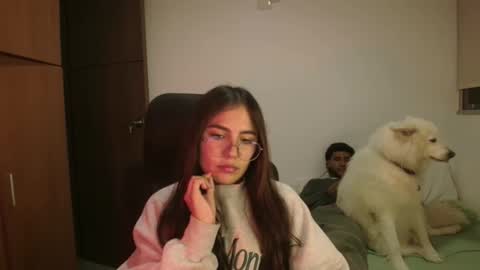 Snapshot of _maxxx1_ chatting on May 26, 2:07 am max and abby online show from May 26, 2:07 am