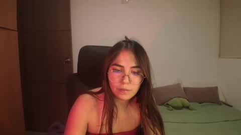 Snapshot of _maxxx1_ chatting on May 29, 11:25 pm max and abby online show from May 29, 11:25 pm