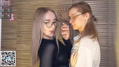 Elva and Kate  online show from October 10, 9:30 am