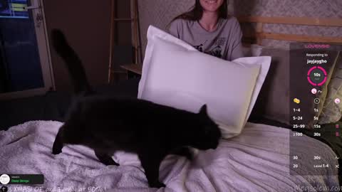 Meg online show from December 23, 5:22 pm