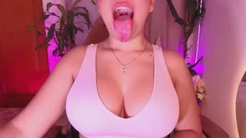 Marce  online show from June 22, 10:34 am